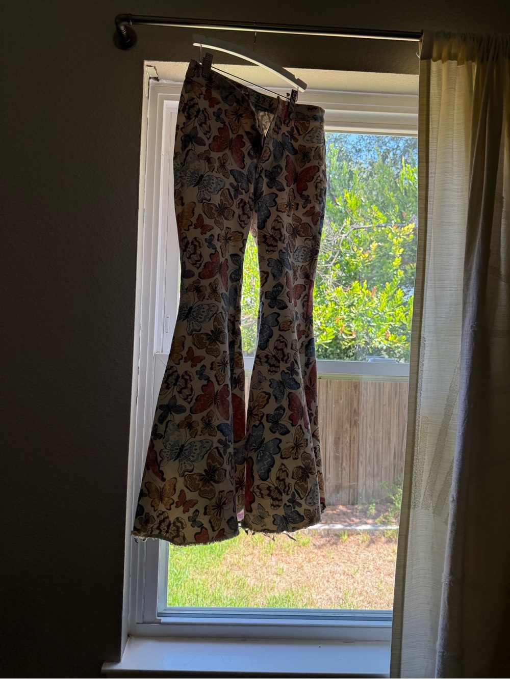 Women’s Butterfly Print Flare Jeans - Cream Multicolor